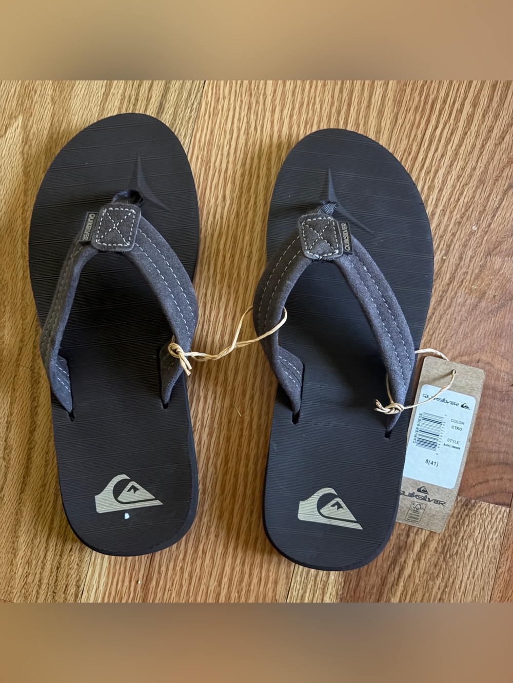 Quiksilver Black Flip Flops with Gray Straps